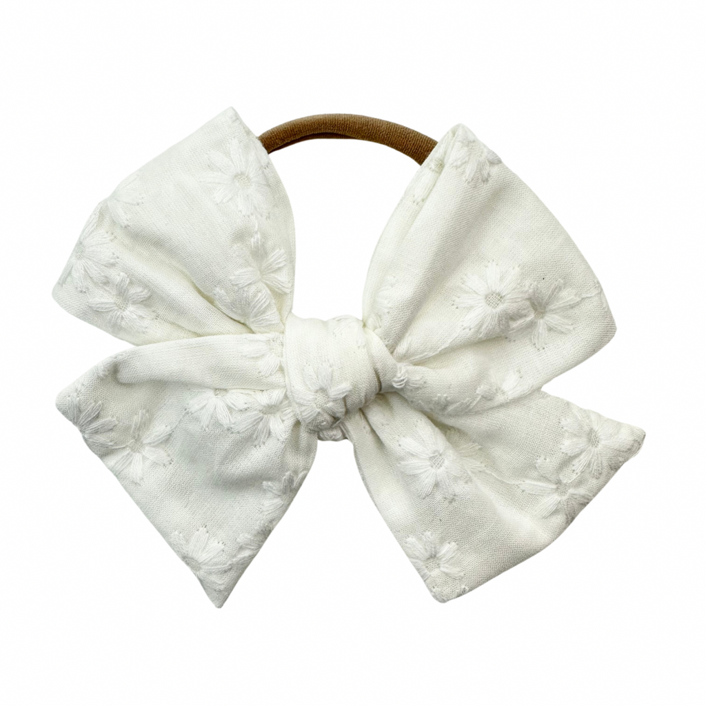 White Embroidered Daisy :: Voyager Bow