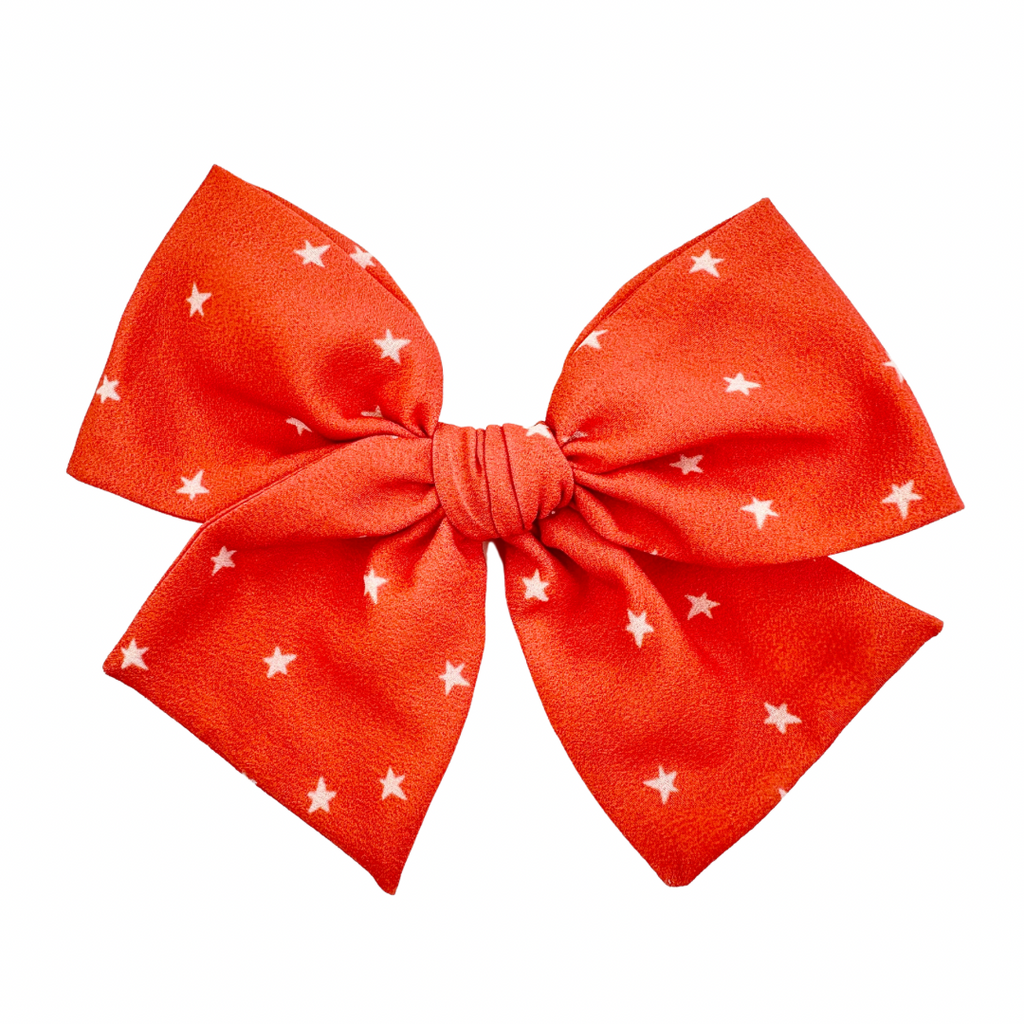 Red Stars :: Voyager Bow