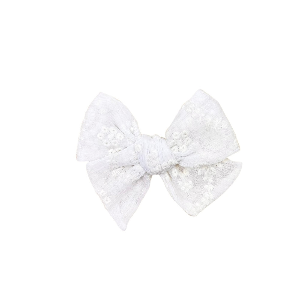 Ivory Eyelet :: Mini Voyager Bow